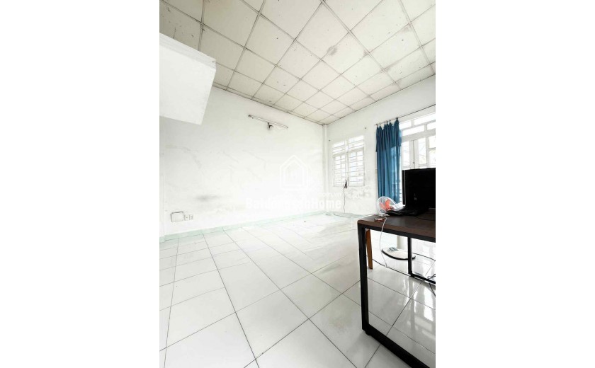 NHÀ 2 TẦNG 80M2 NGANG HƠN 5 MÉT Ô TÔ CÁCH 10M GẦN LÊ THỊ RIÊNG QUẬN 12 - GIÁP GÒ VẤP. CHỈ 3,37 TỶ TL