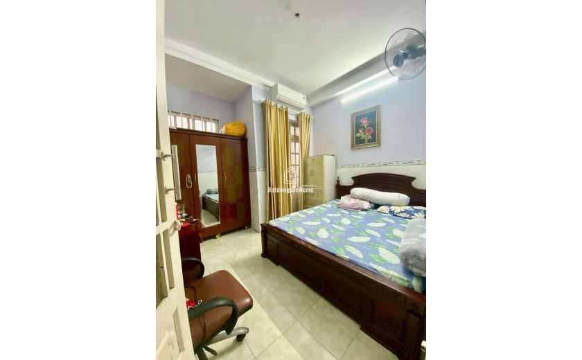 NHÀ 3 TẦNG BTCT MỚI 48M2 MỘT TRỤC OTO HUỲNH THỊ HAI, SÁT BÊN CHỢ HẠT ĐIỀU. TÂN CHÁNH HIỆP. QUẬN 12