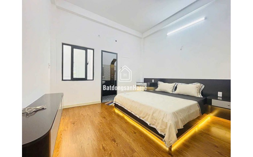 SIÊU PHẨM 3 TẦNG 54M2 ĐẸP LUNG LINH. HXH 6M LÂM THỊ HỐ. VỊ TRÍ ĐẮC ĐỊA VÀI BƯỚC CHÂN RA CHỢ CÂY THỊ, KẾ BÊN HIỆP THÀNH CITY