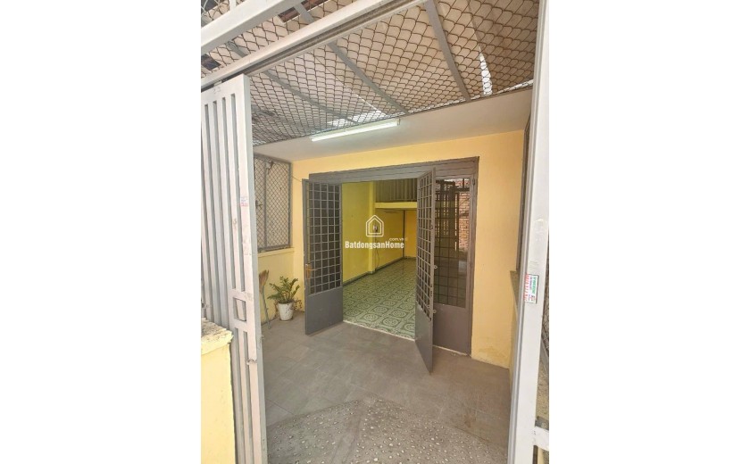 NHÀ TRỆT LỬNG 56M2. 2 MẶT HẺM TRƯỚC SAU THÔNG THOÁNG.  GẦN CHỢ, BỆNH VIỆN HỒNG ĐỨC. THỐNG NHẤT. P.16. GÒ VẤP