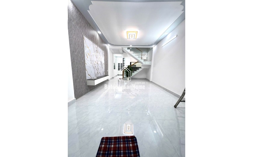 NHÀ 2 TẦNG THIẾT KẾ SANG TRỌNG GẦN BỆNH VIỆN QUẬN 12 HẺM XE HƠI THÔNG HUỲNH THỊ HAi,TCH, Q12.