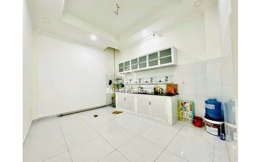 NHÀ 3 TẦNG BTCT VỪA Ở VỪA KINH DOANH MẶT TIỀN TÂN THỚI HIỆP 9 45M2 GẦN ST MEGA MARKET. SÁT BÊN TOÀ ÁN, CÔNG AN QUẬN 12