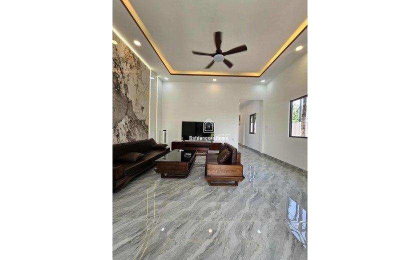 BIỆT THỰ SÂN VƯỜN NGAY TRUNG TÂM HÓC MÔN 155M2 NGANG KHỦNG 7M. GẦN CHỢ HÓC MÔN.