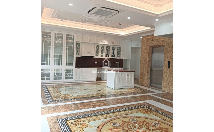 Bán nhà  phố Võng Thị - otô tránh -thang máy kinh doanh 55m 6tầng 14.5tỷ