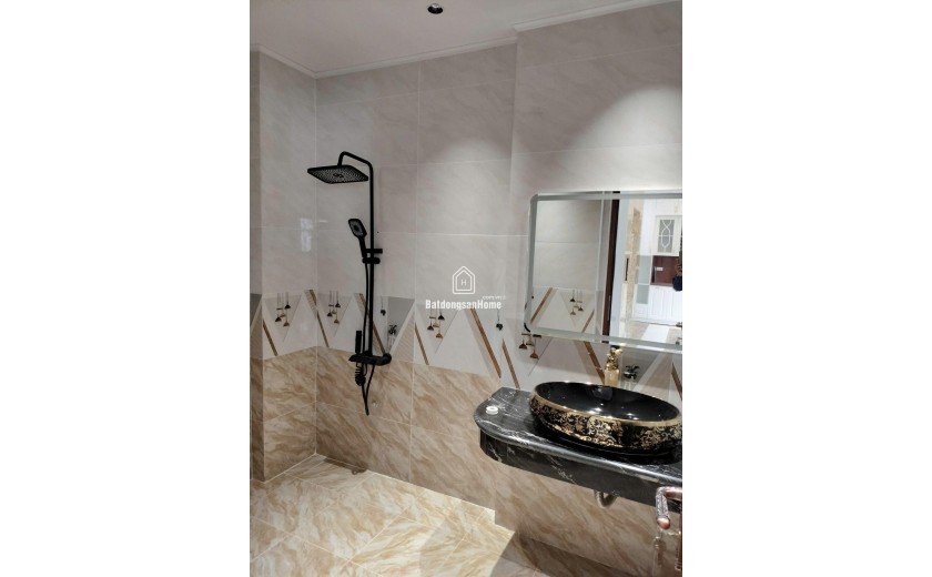 Bán nhà  phố Võng Thị - otô tránh -thang máy kinh doanh 55m 6tầng 14.5tỷ