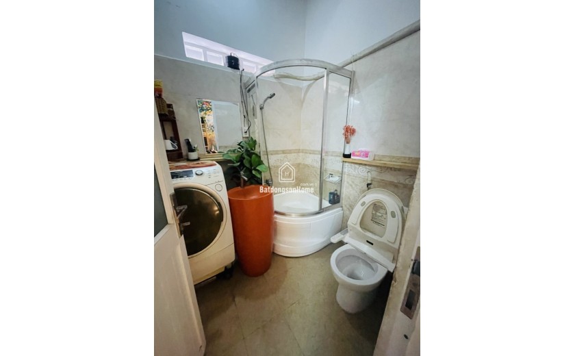 Bán nhà Thủ Đức, Hiệp Bình Chánh, đường 38, DT 193m2, 3PN, sổ hồng. Giá 8.7 tỷ.
