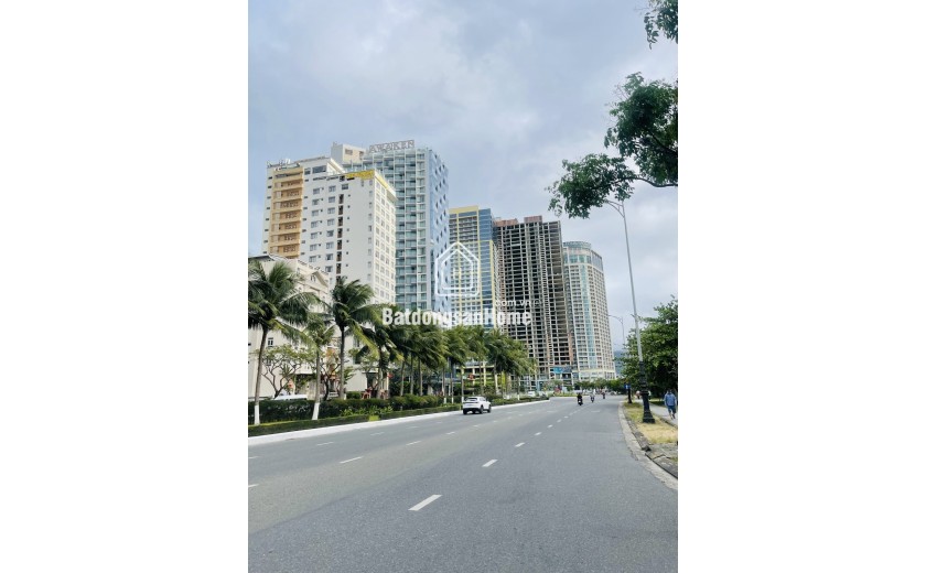 Bán gấp đất vàng mặt tiền Phạm Văn Đồng, 125m²,  ngang 5m, chỉ 31 tỷ