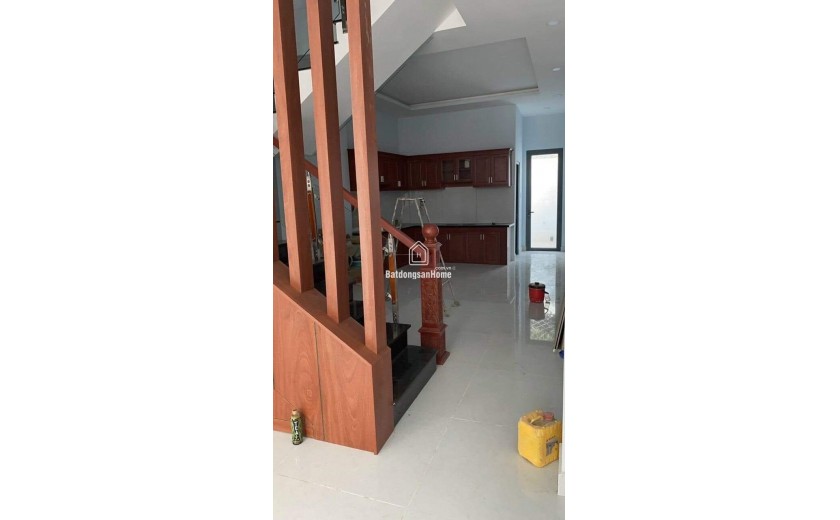 Bán nhà đường Số 8, Phường Trường Thọ, Thủ Đức. DT 80m2, 2 tầng, 2PN, SH, 7.4 tỷ