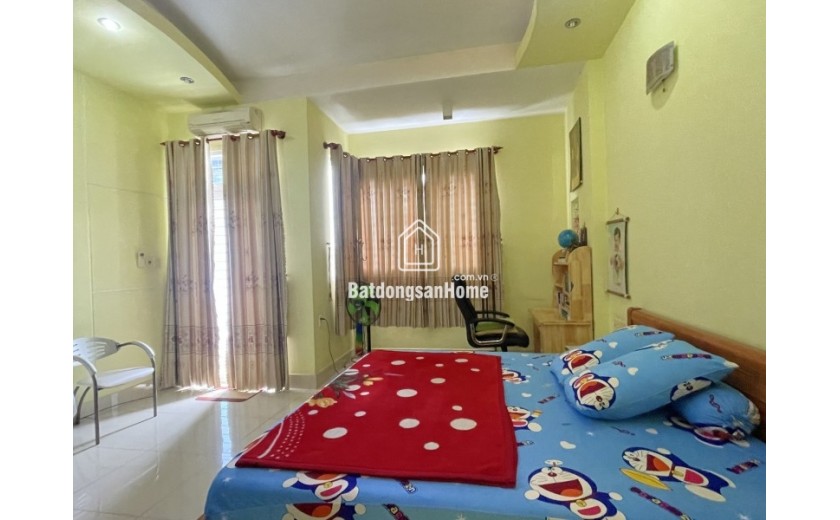 Bán nhà đường số 24, Phường Hiệp Bình, TP HCM. DT 105m2, 3 tầng, 3PN. Sổ hồng, giá 11.85  tỷ.