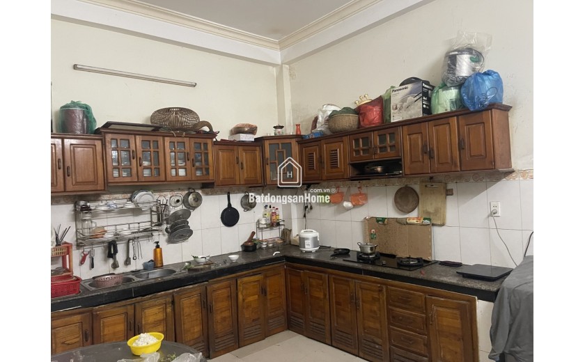 Nhà 4 tầng Lê Mạnh Trinh 103m2 sát biển, 9PN, ô tô đỗ, kinh doanh tốt