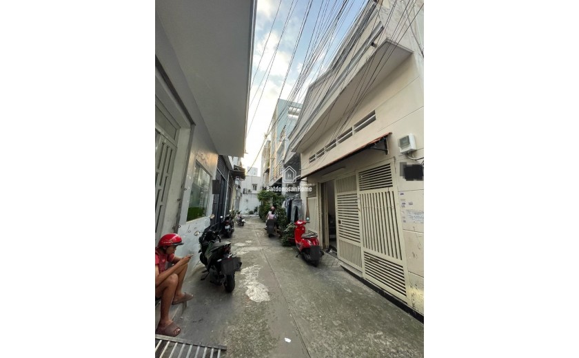 Bán nhà Đường Nguyễn Háo Vĩnh - Tân Phú - 106m2 (4 x 26.5)m - 3 Tầng