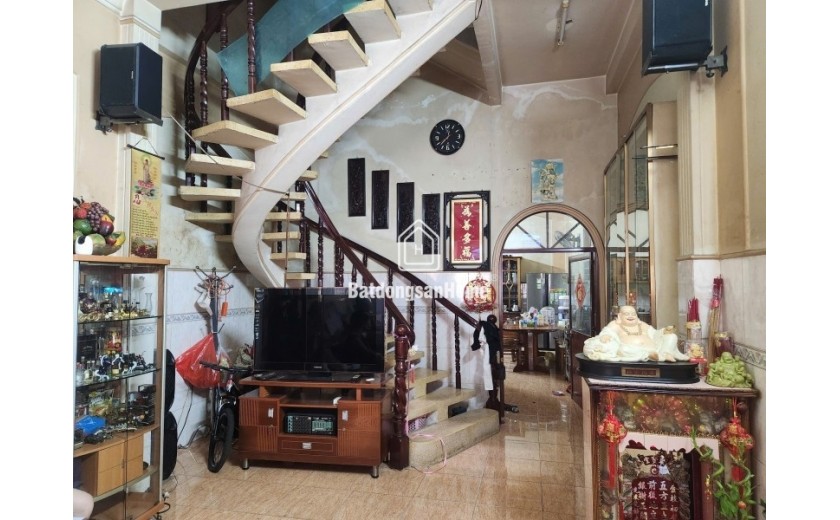 Bán nhà Lũy Bán Bích - 85m2 (4.5 x 18.5)m - 4 Tầng - Hẻm xe tải 8m