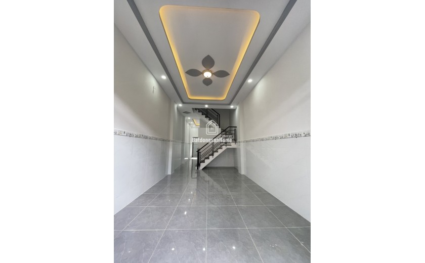Bán nhà Đường Âu Cơ, Tân Phú - DT 63.3m2, 4 PN - Hẻm 5m xe hơi vào nhà