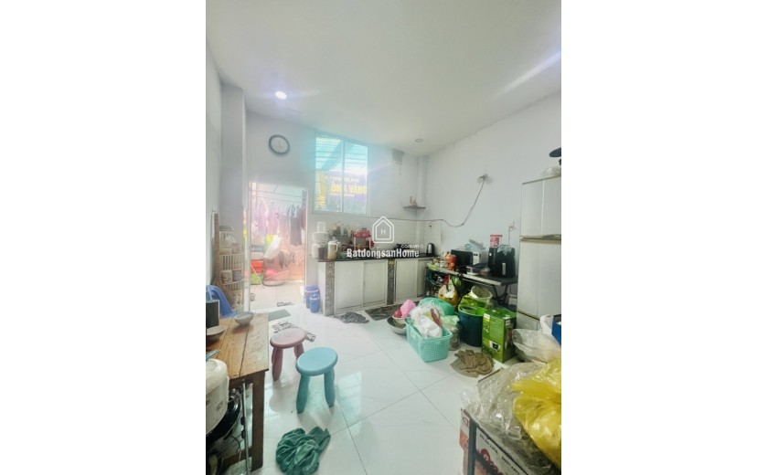 Bán nhà Đường Nguyễn Háo Vĩnh - Hẻm xe hơi - DT 106m2 (4 x 26.5)m - 3 Tầng