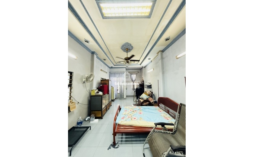 Bán nhà 80m2 (4 x 20)m - 3 tầng - Hẻm xe tải 5m Đường Tân Quý - Tân Phú