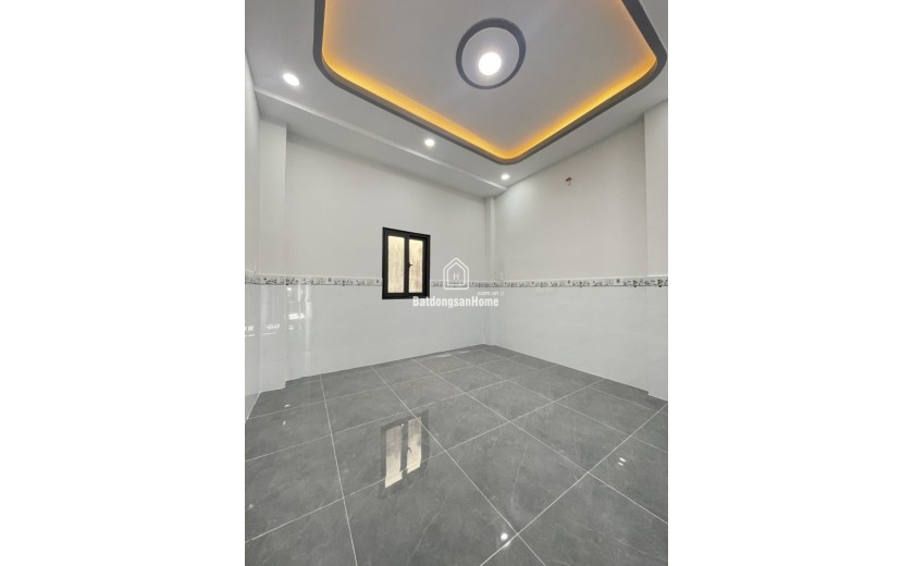 Bán nhà Đường Âu Cơ, Tân Phú - DT 63.3m2, 4 PN - Hẻm 5m xe hơi vào nhà