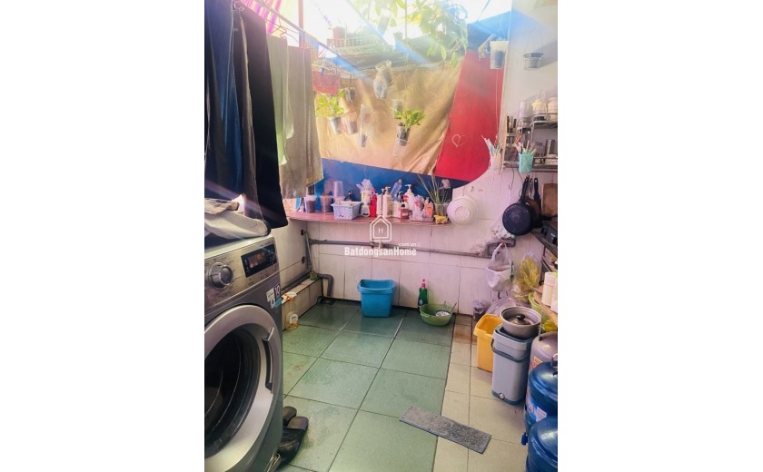 Bán nhà Đường Độc Lập, diện tích 80m2, hẻm xe hơi 5m thông – 3PN