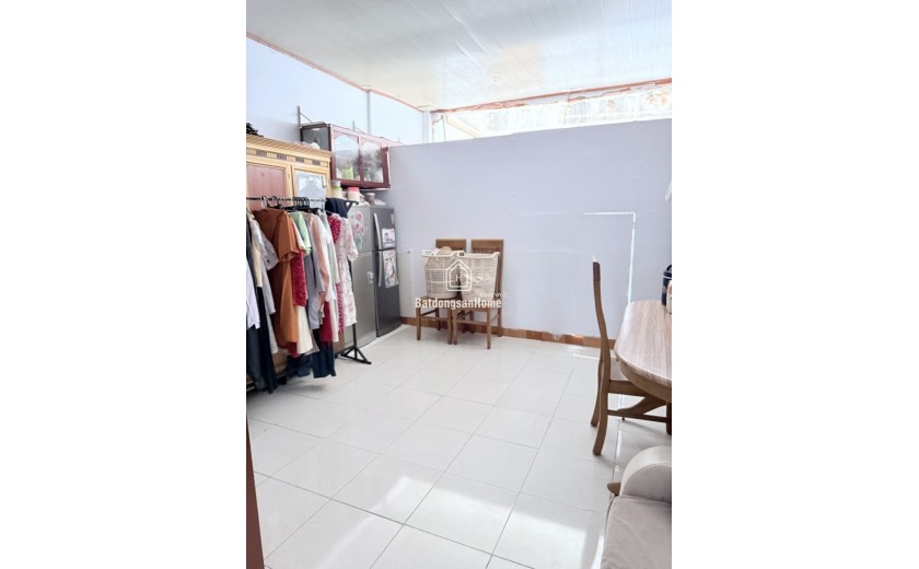 Mặt Tiền Đường Nguyễn Lộ Trạch, Quận Tân Phú  - DT 74m2 (4 x 18)m