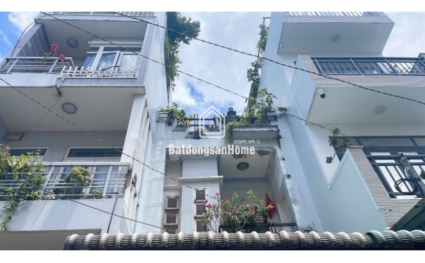 Bán nhà ngõ 11, Thủ Đức. 54m2, 3 tầng, 3PN, Sổ hồng. Giá 5.1 tỷ. LH: 0933125879