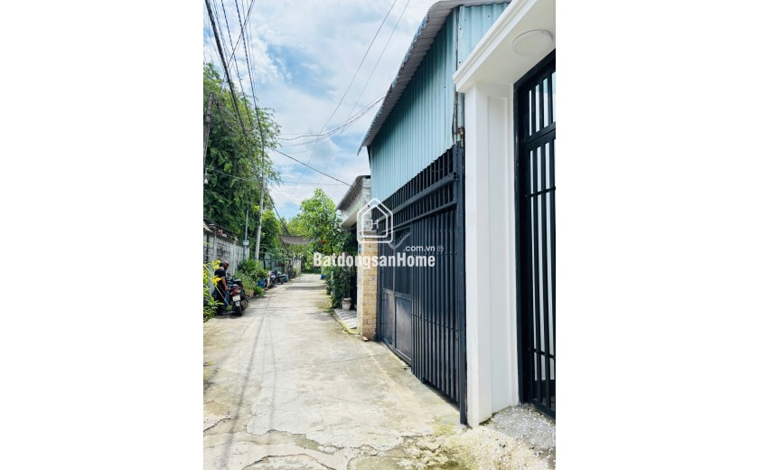 BÁN NHÀ GIÁ TỐT – TRUNG TÂM DĨ AN