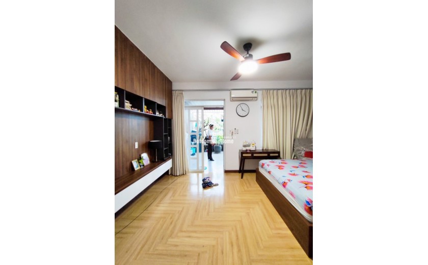 Bán nhà HXH 5x19m, 4 tầng, 6PN, Bình Trưng Tây, Q.2. SH. Giá 9.9 tỷ. LH: 0933125879