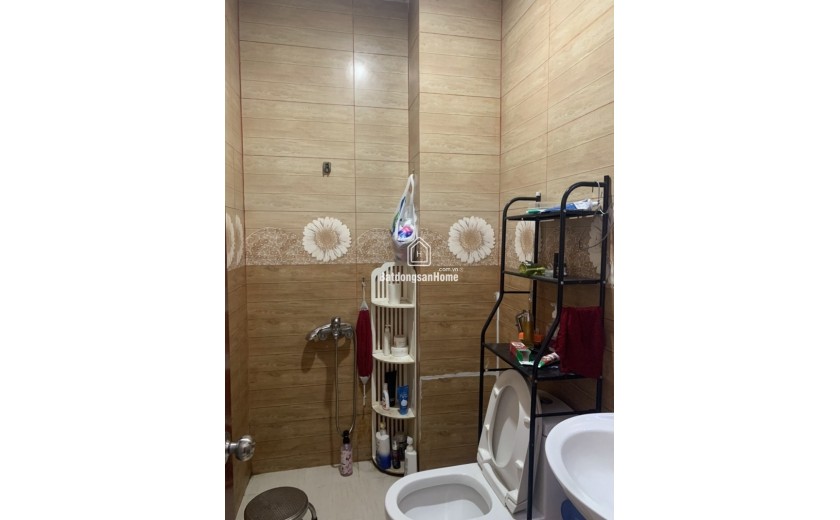 Bán nhà ngõ 11, Thủ Đức. 54m2, 3 tầng, 3PN, Sổ hồng. Giá 5.1 tỷ. LH: 0933125879