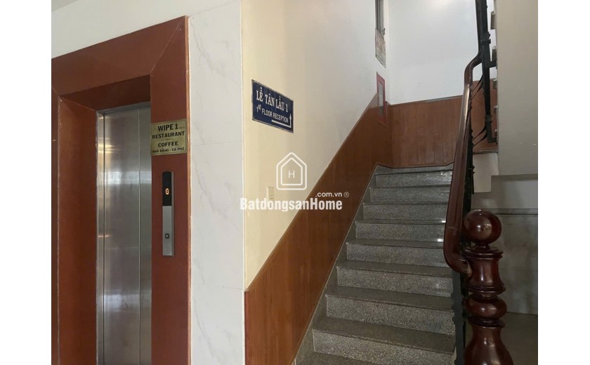 KHÁCH SẠN LÔ GÓC 3  MẶT TIỀN VỚI 5 TẦNG - CÓ HẦM VÀ THANG MÁY