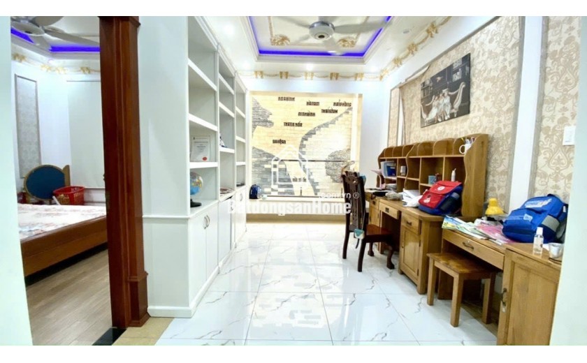♦MẶT TIỀN 5 TẦNG XỊN XÒ, NGANG 7M, NGAY TT DĨ AN. ĐẸP NHỨC NHỐI