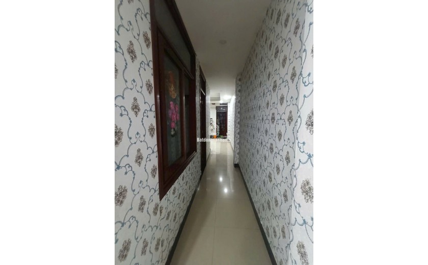 Cần bán nhà 1 tầng, cách đường Nguyễn Khuyến chỉ 80m, hẻm ô tô, gần chợ Vĩnh Hải.