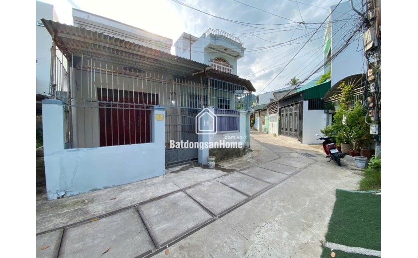 Bán đất tặng nhà cấp 4 toạ lạc tại Hoà Tây - phường Bắc Nha Trang