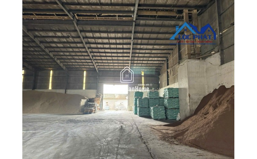 Cho thuê xưởng sản xuất cám 3600m2 huyện trảng Bom, Đồng Nai 216tr