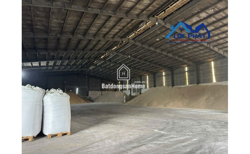 Cho thuê xưởng sản xuất cám 3600m2 huyện trảng Bom, Đồng Nai 216tr