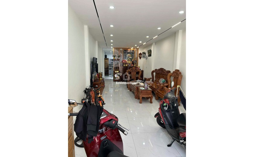 Chính Chủ Bán HXH Lê Thị Bạch Cát, P.11, Q.11: 4.15x20m, Giá Tốt Chỉ 11.5 Tỷ!