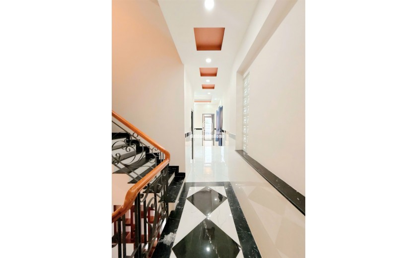 MẶT TIỀN LÊ VĂN LƯƠNG – TÂN PHONG – 4 TẦNG BTCT – DÒNG TIỀN 520 TRIỆU/NĂM – GIÁ 14,5 TỶ