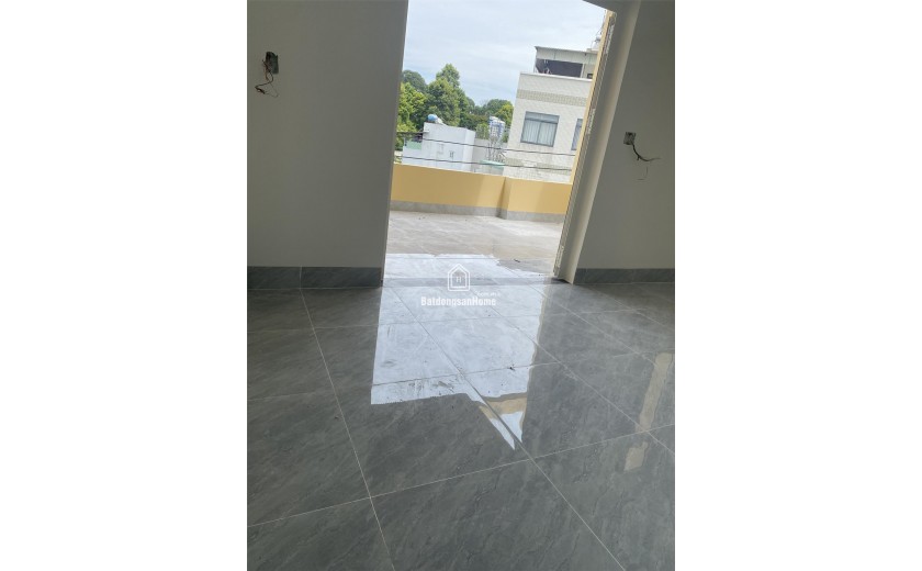 BÁN NHÀ MỚI XÂY - VỊ TRÍ VÀNG - TẶNG FULL NỘI THẤT - DĨ AN