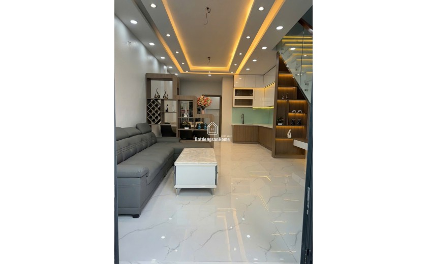 Bán nhà đẹp Huỳnh Tấn Phát, Tân Phú, Quận 7 - 4.63m x 23m