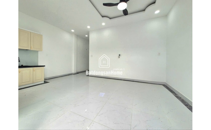 Nhà cấp 4 diện tích gần 90m² chỉ % tỷ 9, hẻm ô tô 1627 Huỳnh Tấn Phát, Q7