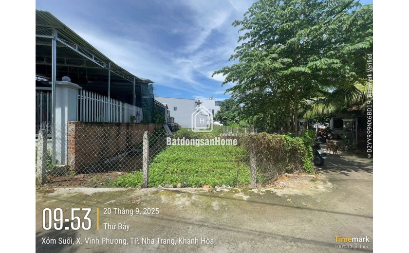 đát thổ cư góc 2 mặt tiền giá rẻ . diện tích 293 m2 giá 2 tỷ 800 , đưởng ô tô thông thoáng