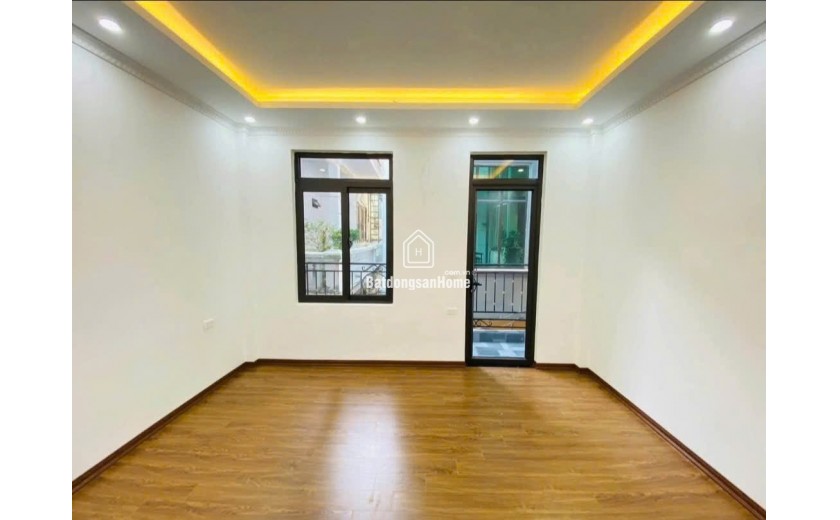 SIÊU RẺ - 6,4 TỶ - 52M - BÁN NHÀ DÂN XÂY - THƯỢNG THANH, LONG BIÊN, GẦN Ô TÔ, TIỆN ÍCH BẠT NGÀN.