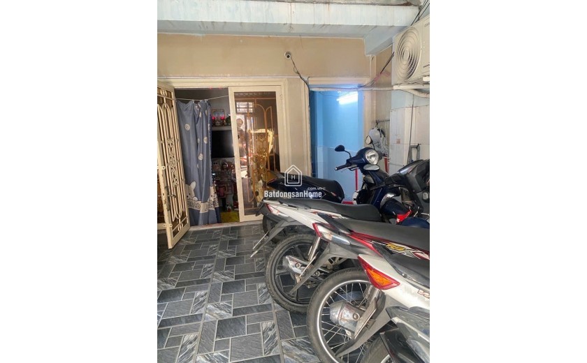 Bán Nhà Bùi Văn Ba Quận 7 – 72m² – Giá 6,7 Tỷ- Oto