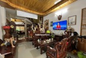 Nhà 3 tầng mặt tiền phố Tây An Thượng, cách biển Mỹ Khê 3 phút đi bộ