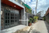 Bán nhà Đường Âu Cơ, Tân Phú - DT 63.3m2, 4 PN - Hẻm 5m xe hơi vào nhà