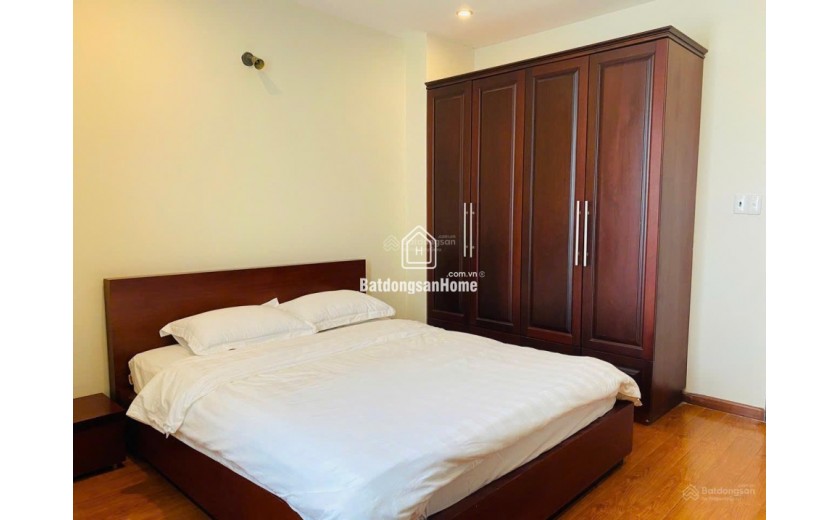 Bán toà CHDV Phú Nhuận: Hầm + 7 tầng, thang máy, 14PN full nội thất, dòng tiền 120tr, giá 32 tỷ TL