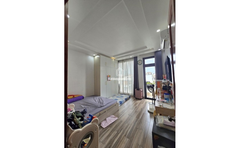 Bán nhà Thủ Đức, Linh Đông, đường Số 8, 4x15m, 4 tầng, 4PN, SH, 7.35 tỷ.