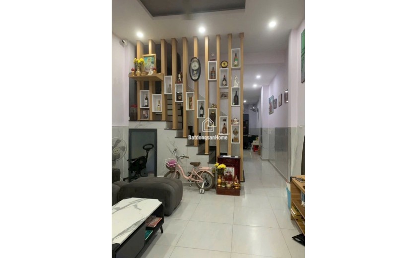 Bán nhà đường Lò Lu, Trường Thạnh, Q9,TP HCM, DT 68m2, 3 tầng, 4PN, SH, giá 6.65 tỷ.