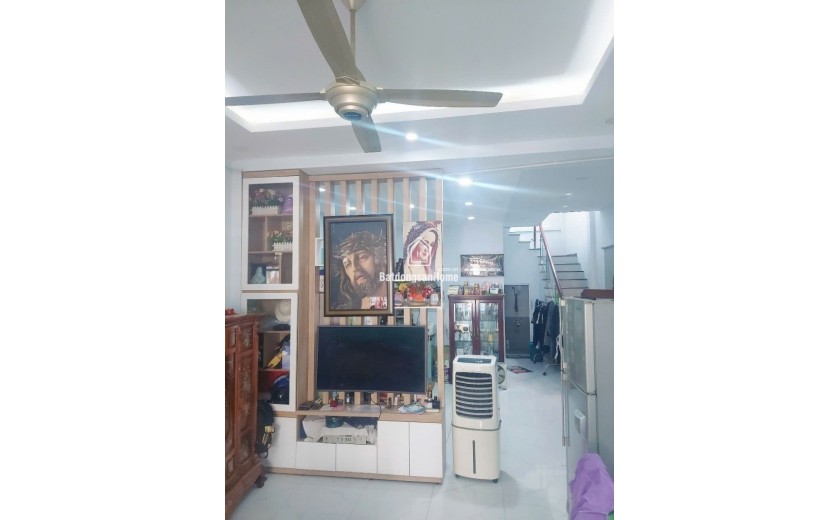 Bán nhà đường số 22 Phước Long , TP HCM, DT  80m2, 2 tầng, 3PN, SH, 5.35 tỷ.