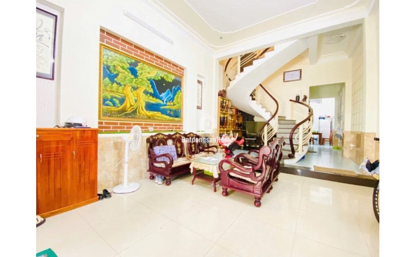 Bán nhà 3 tầng Lưu Quang Thuận, sát Hồ Xuân Hương, 89m², cách biển Mỹ Khê chỉ 400m