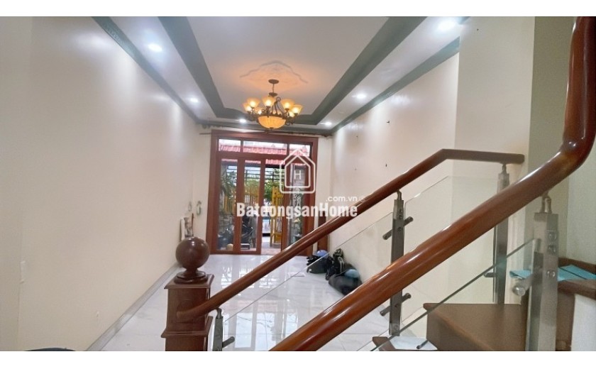 Bán nhà riêng 4 tầng, 70m2, đường Hồ Văn Tư, Thủ Đức, TP HCM. Sổ hồng, 4PN, 5.7 tỷ.