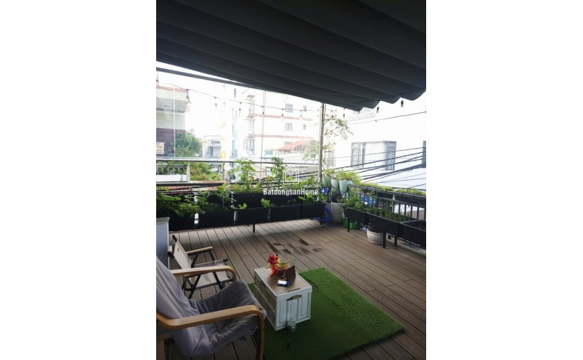 Bán nhà lô góc 3 mặt tiền Phan Thúc Duyện, 138m², gần biển, giá 22.6 tỷ
