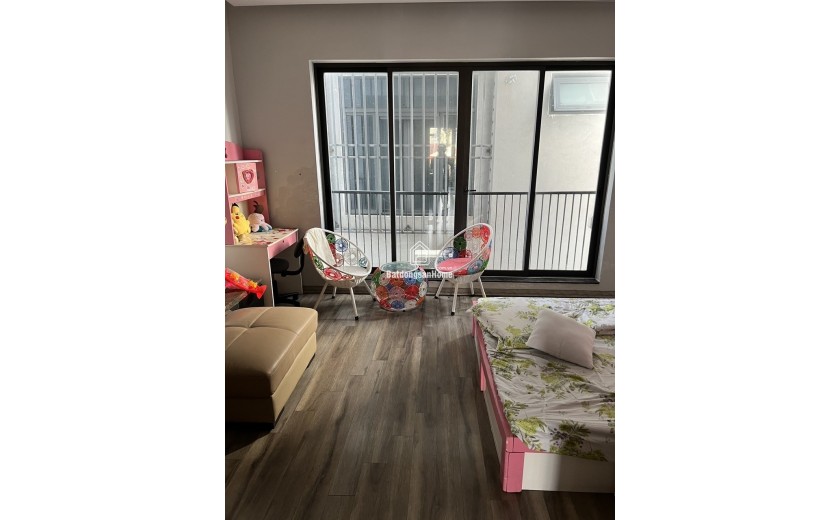 Bán nhà 5 tầng thang máy, mặt tiền Đông Giang, gần cầu Rồng, 73m², kinh doanh tốt